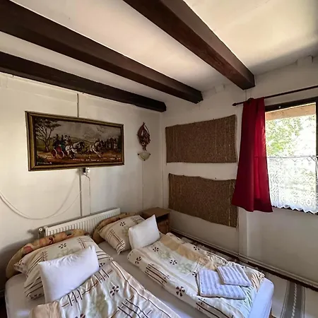 Holiday home 2 Haloszobas Vendeghaz *